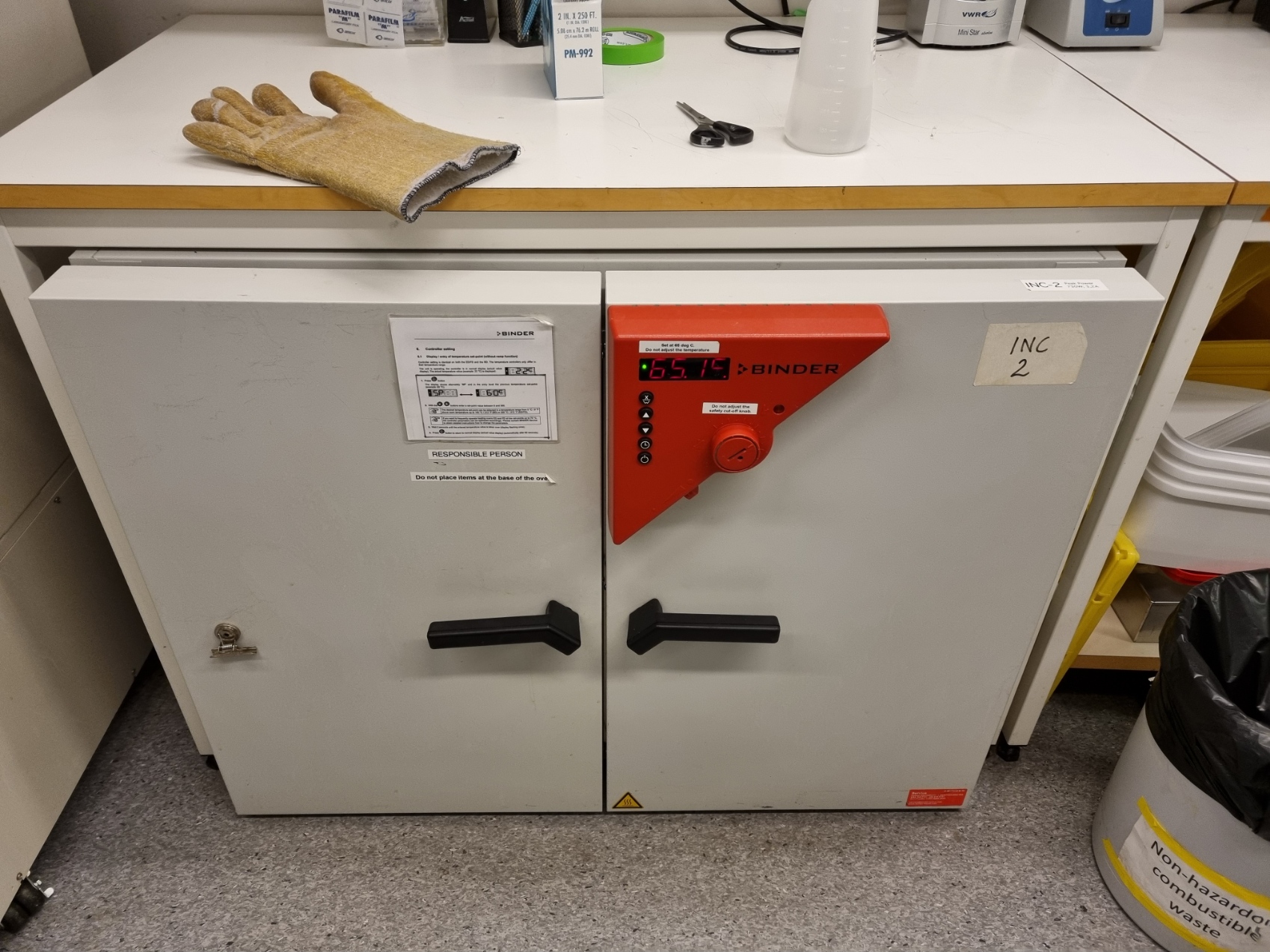 Picture of Binder INC-2 BF 240