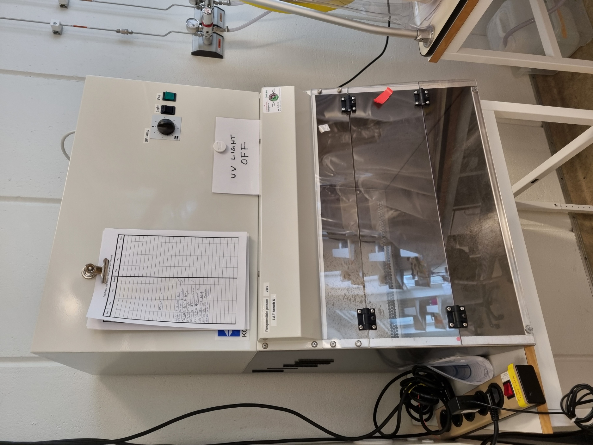 Picture of LAF bench 7